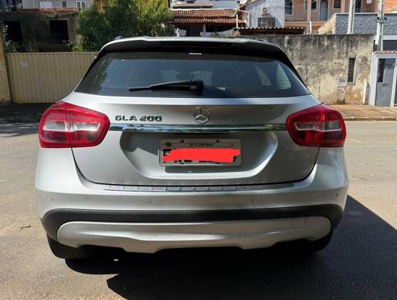 MERCEDES-BENZ GLA 200 1.6 CGI ADVANCE 16V TURBO FLEX 4P AUTOMÁTICO